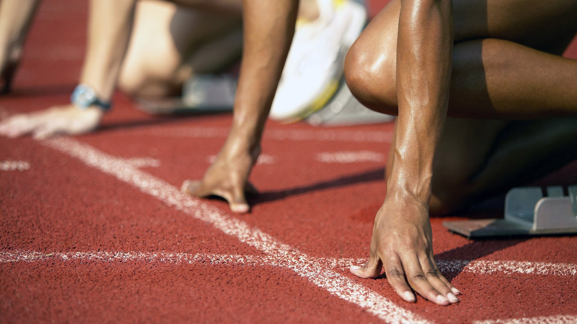 夜间骑行灯光赛，体验城市夜色的运动魅力，夜骑车灯哪个牌子好